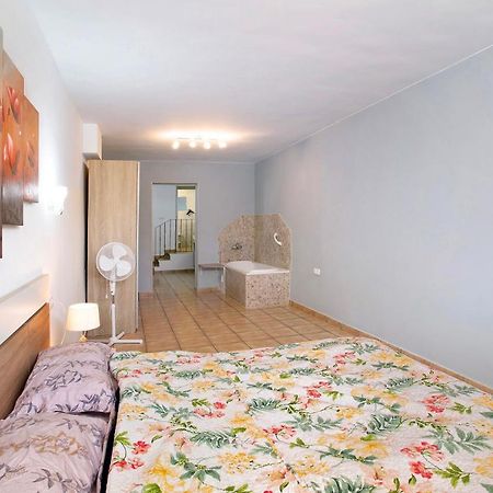 Montemar 2 Apartment Moya  Екстериор снимка