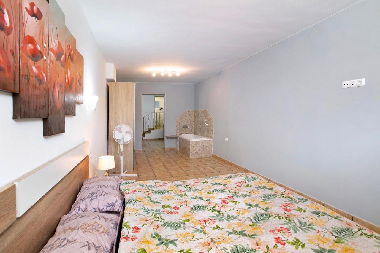 Montemar 2 Apartment Moya  Екстериор снимка